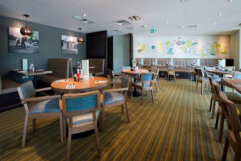 Premier Inn Milton Keynes Central (Theatre District) hotel