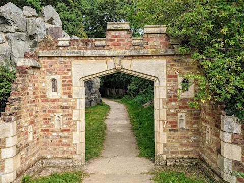 Emberton Country Park