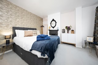 Inspire Homes - BOOK DIRECT for our Best Prices - 3 bedroom serviced cottage, Pendicke Cottage, Southam