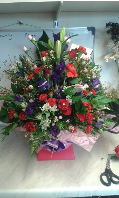 Bloomin Elegance flowers and gifts