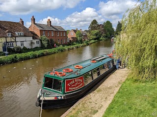 THE ROSE OF HUNGERFORD ... "Something for everyone" ...