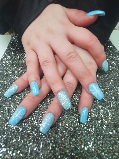 Bijou Walkden Nails & Beauty