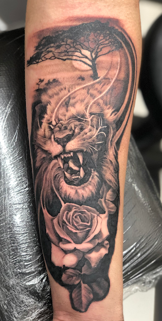 creation custom tattoo