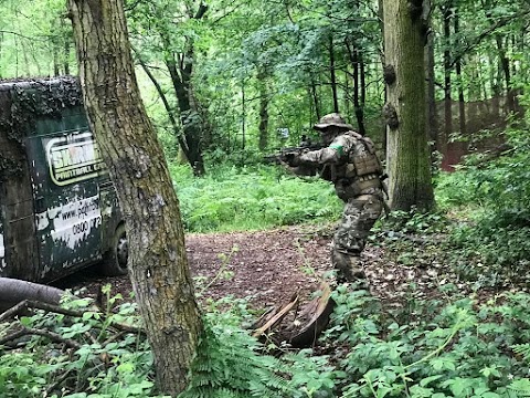 Skirmish Paintball and Airsoft Centre Wolverhampton Entrance