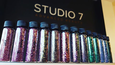 STUDIO 7