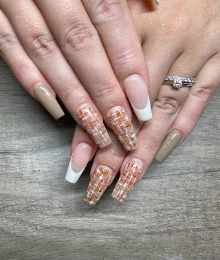 O’LaLa Nails & Beauty