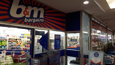 B&M Store