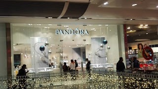 Pandora Westfield Stratford City