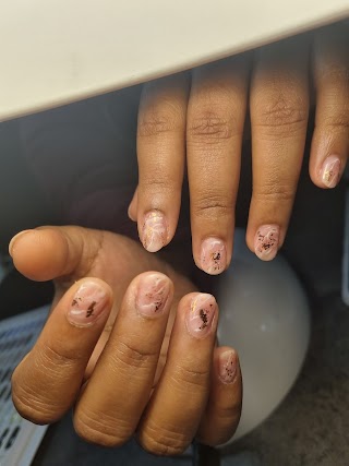 Maria's Nails & Beauty