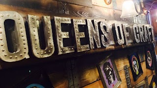 The Queen Crafthouse and Kitchen