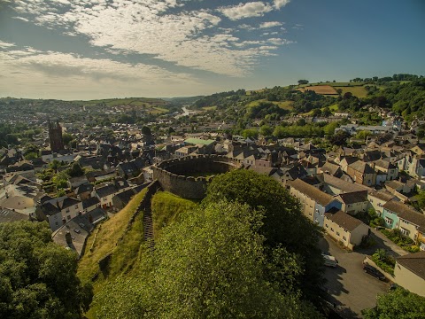 Visit Totnes