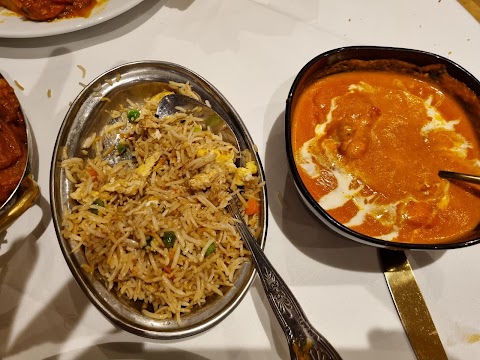 Royal Gurkha Nepalese and Indian Restaurant in Bedford