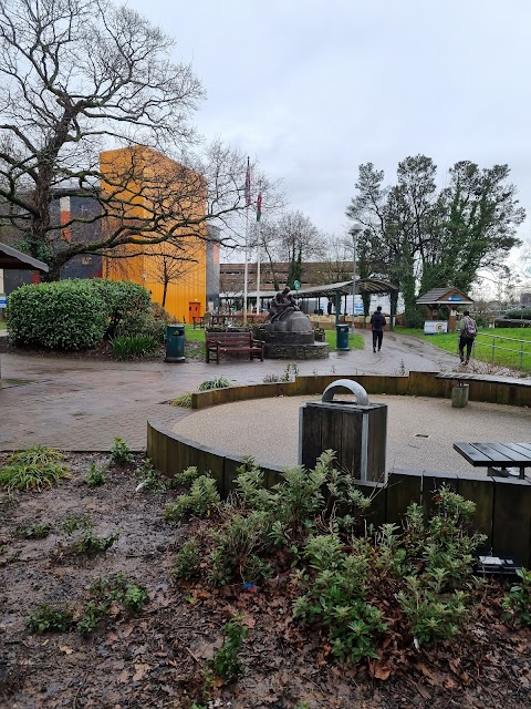 Heath Hospital Garden