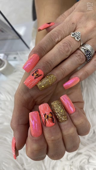 S & S Nails