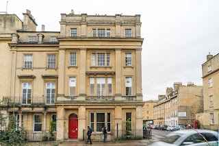 The Halcyon Hotel Apartments, Henry Street