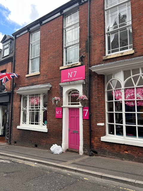 Salon No7 Leek