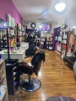 Lora Beauty unisex salon