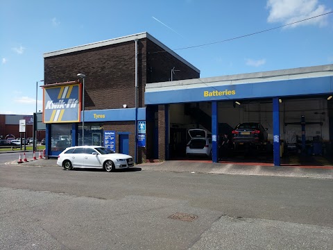 Kwik Fit - Hyde