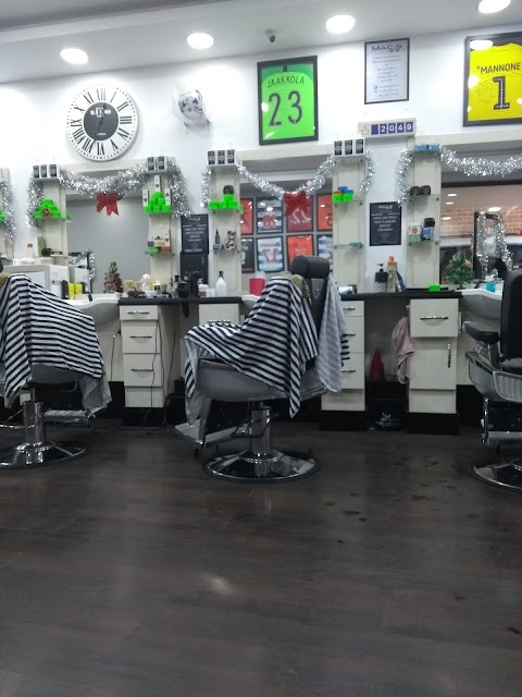 Mac's Hair & Beauty Barbers