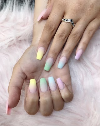 Diamond Nails Salon