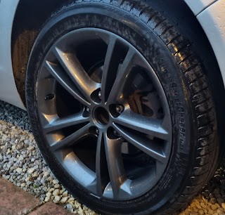 Alloy Wheel Repair by Scuff Medics