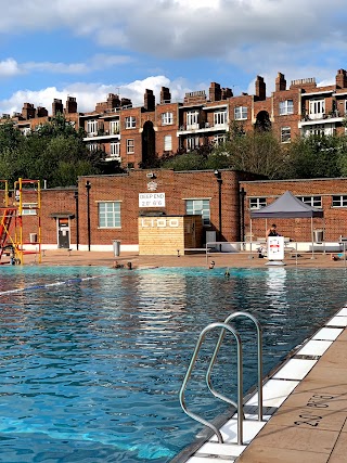 Parliament Hill Fields Lido