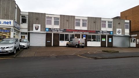 Lynchford Service Centre