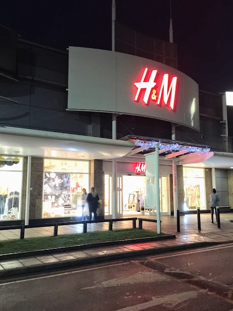 H&M