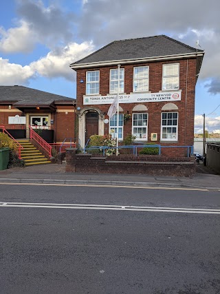 Tŷ Newydd Community Centre