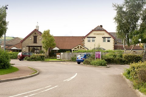 Premier Inn Caerphilly Crossways hotel