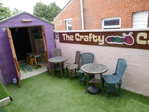 Crafty Bug Cafe / sweet shack