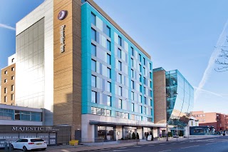 Premier Inn London Wimbledon (Broadway) hotel