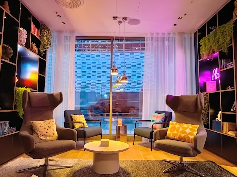 citizenM London Victoria Station