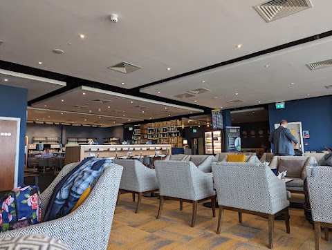 Aberdeen Airport Northern Lights Lounge