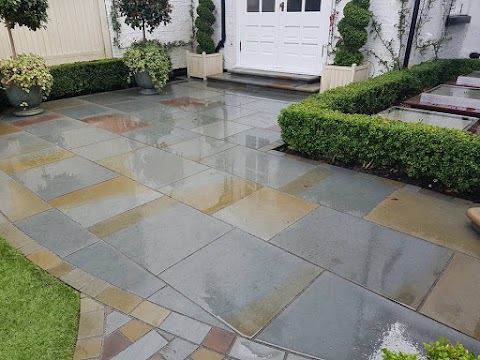 Facelift Drives | Patio & Driveway Cleaning & Sealing