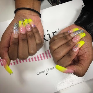 Yoshe Nails & Beauty - St Martins Market