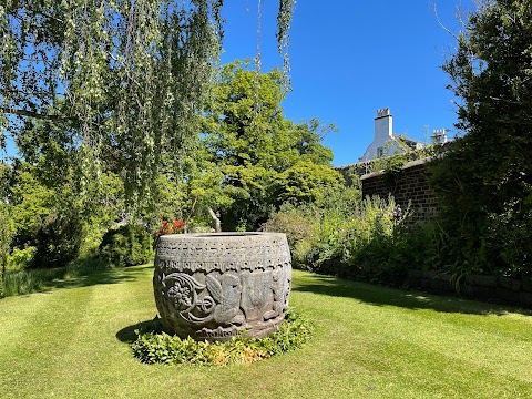 Inveresk Lodge Garden