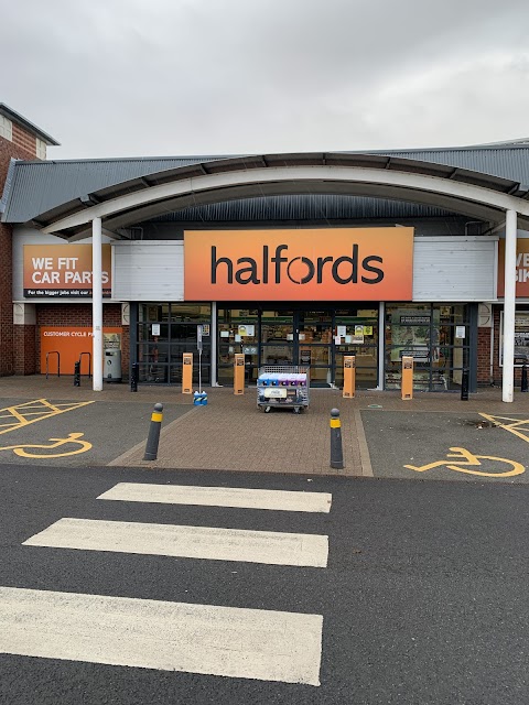 Halfords - Northampton