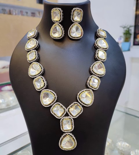 Kundan Gems