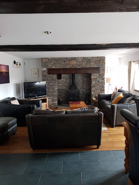 Cilhendre Fawr Farm Cottages