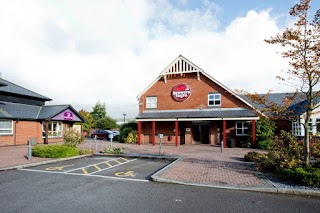 Premier Inn Swansea North hotel