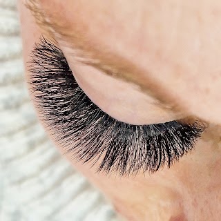 Bedford Lashes by Olga