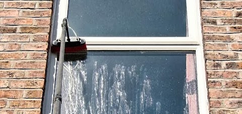 Clear 'N' Bright Window Cleaning