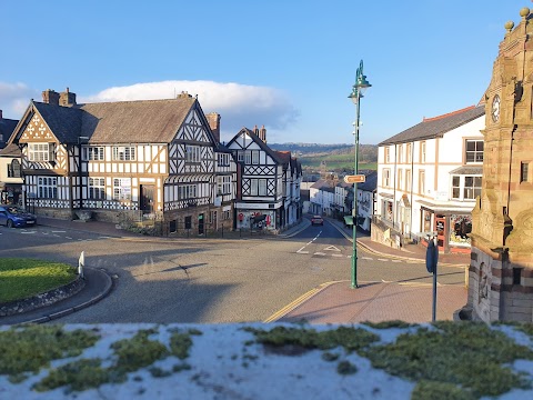 The Castle Hotel - JD Wetherspoon