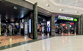 Footasylum Leeds - White Rose Shopping Centre