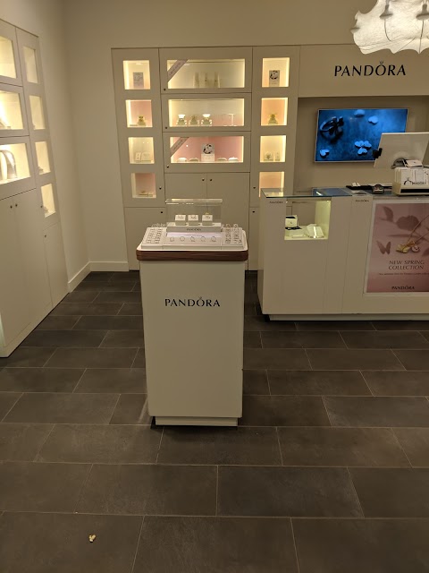 Pandora Loughborough