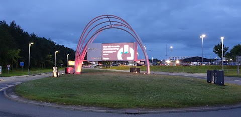 Aberdeen airport charged drop off area