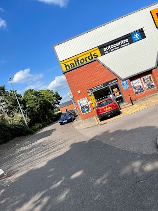 Halfords Autocentre Trowbridge