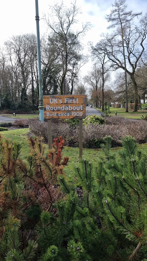 Sollershott Circus - The UK's First Roundabout