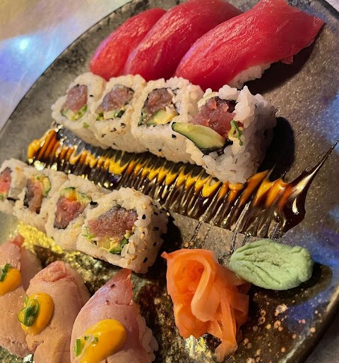 Nori Sushi Bar & Grill